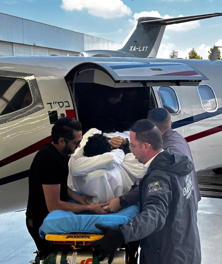 Specialized care in AmbuAir air medical transport